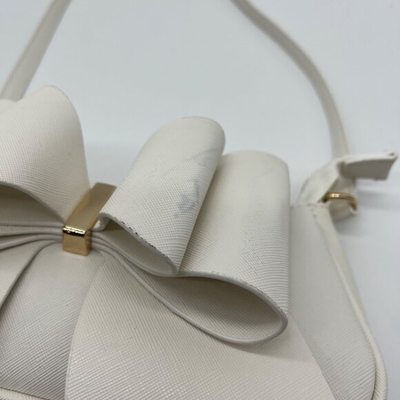 Like Dreams Off-White Bow Baguette Shoulder Bag - Picture 12 of 12